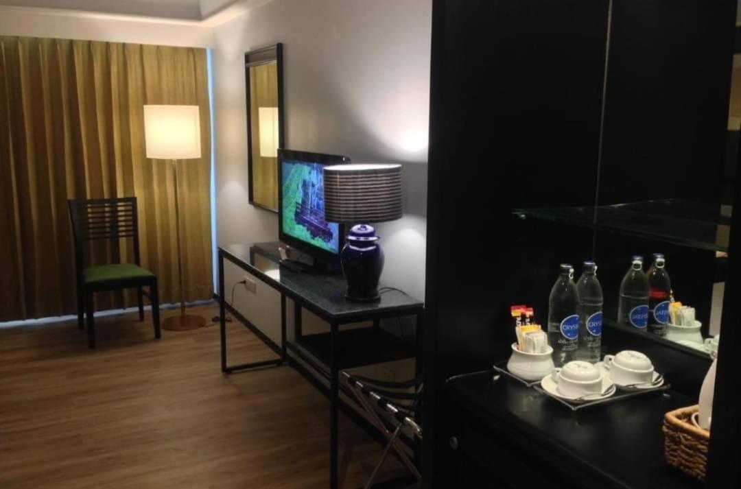 Witz Bangkok Ramkhamhaeng Hotel Екстериор снимка