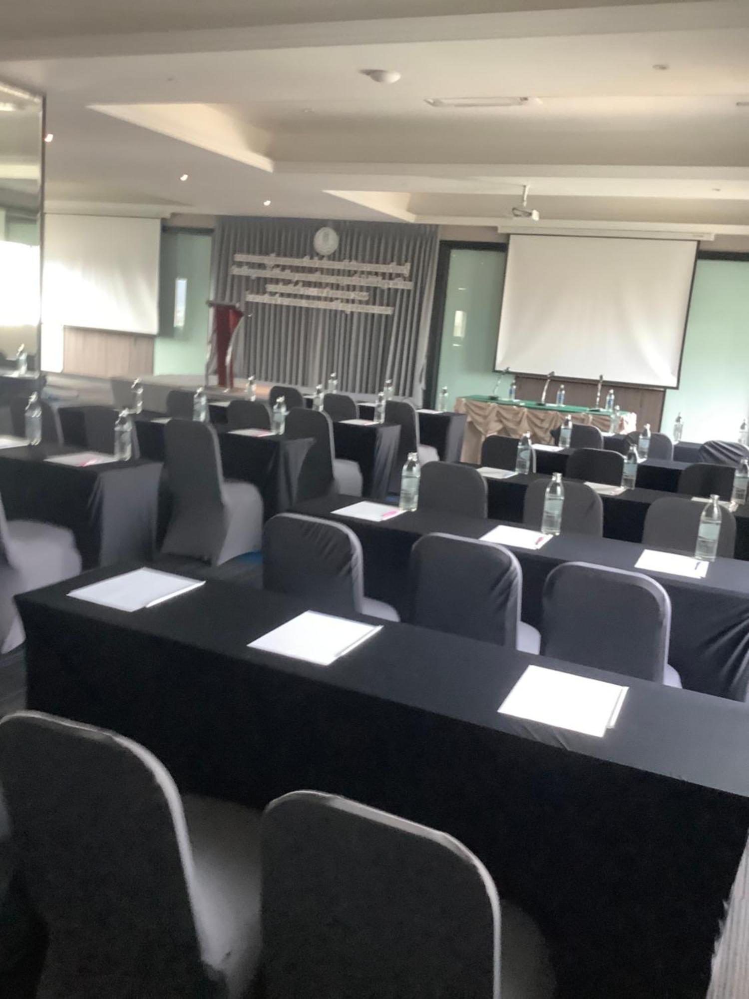 Witz Bangkok Ramkhamhaeng Hotel Екстериор снимка