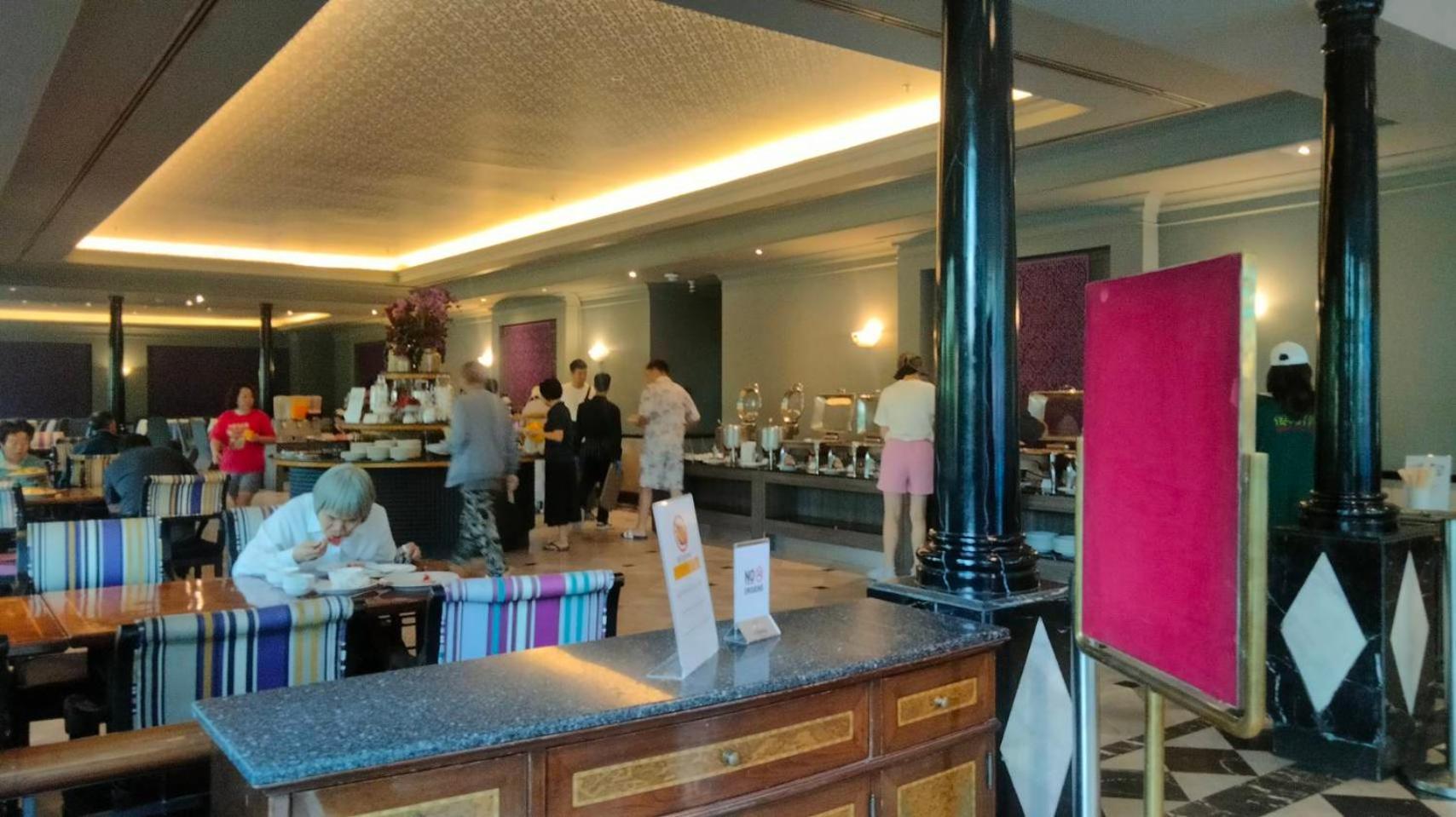 Witz Bangkok Ramkhamhaeng Hotel Екстериор снимка
