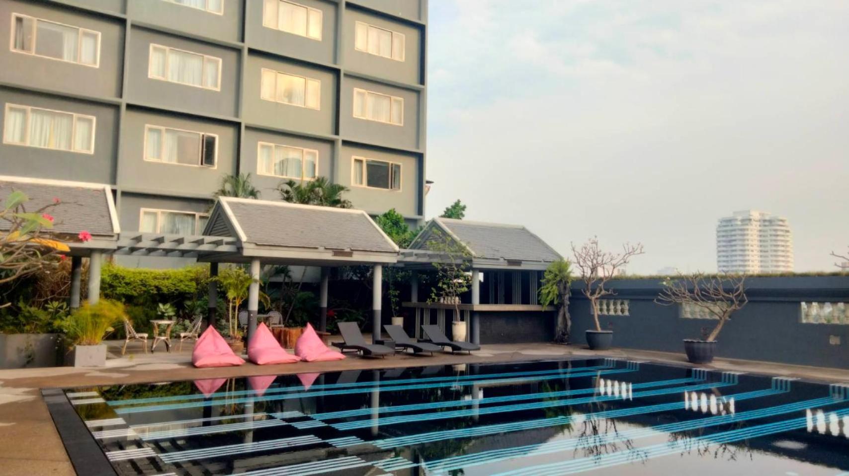 Witz Bangkok Ramkhamhaeng Hotel Екстериор снимка