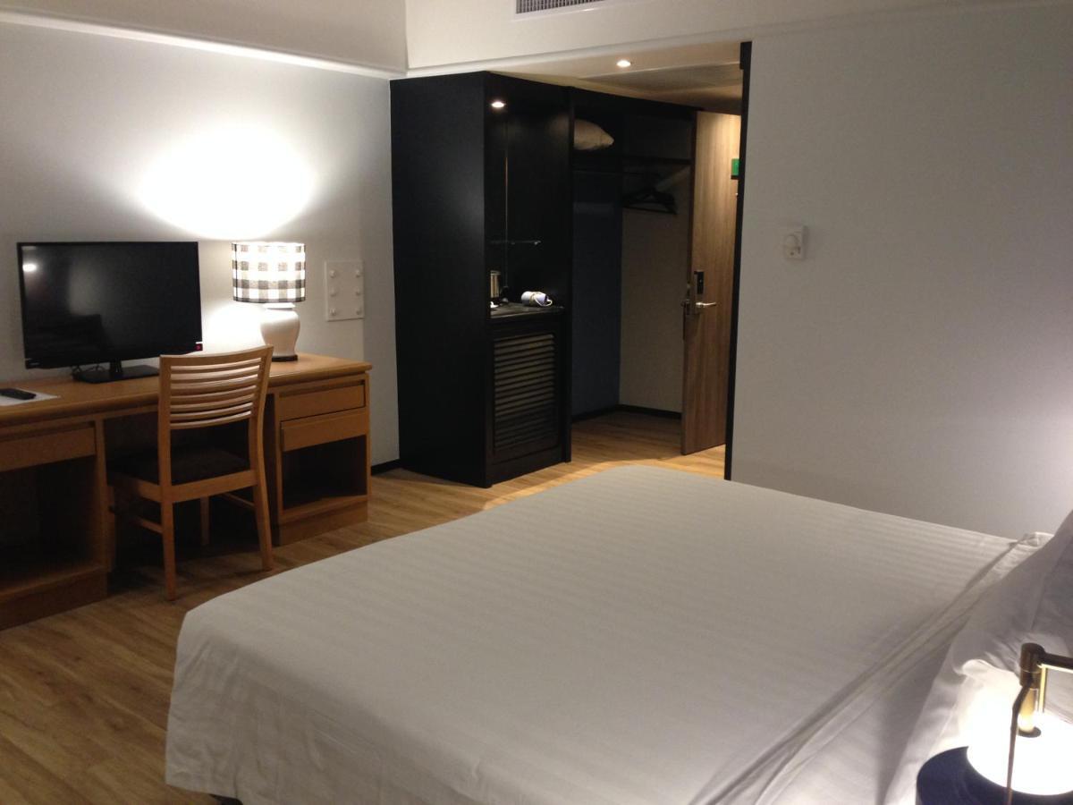 Witz Bangkok Ramkhamhaeng Hotel Екстериор снимка